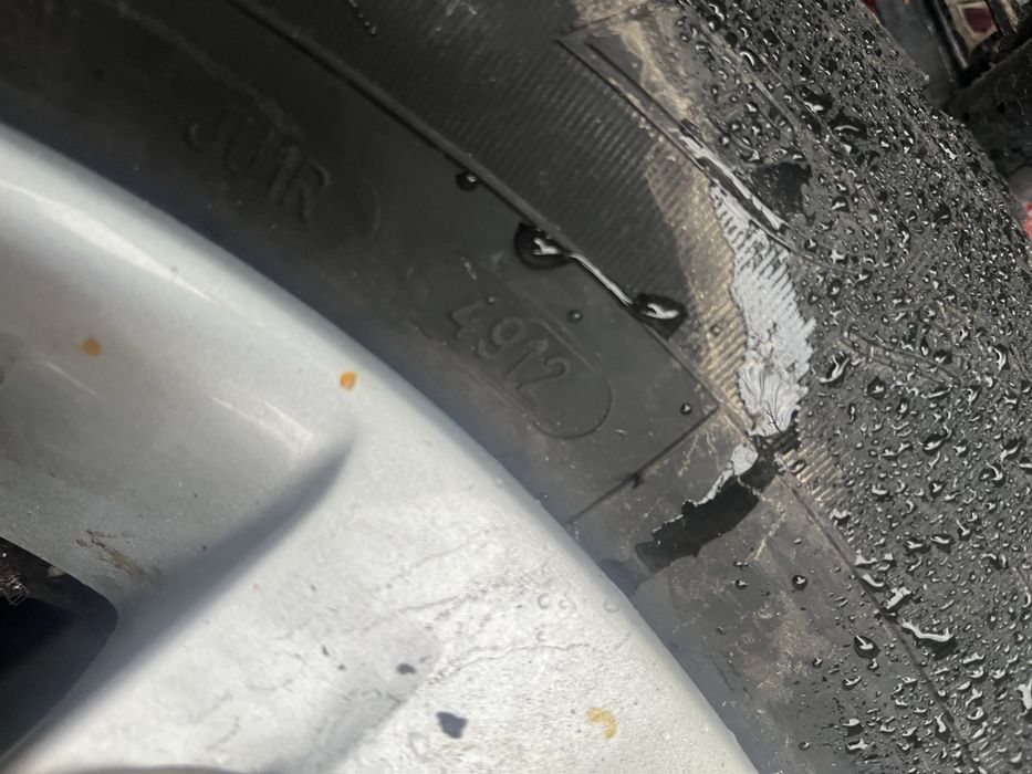 Шини Goodyear 215 65 16