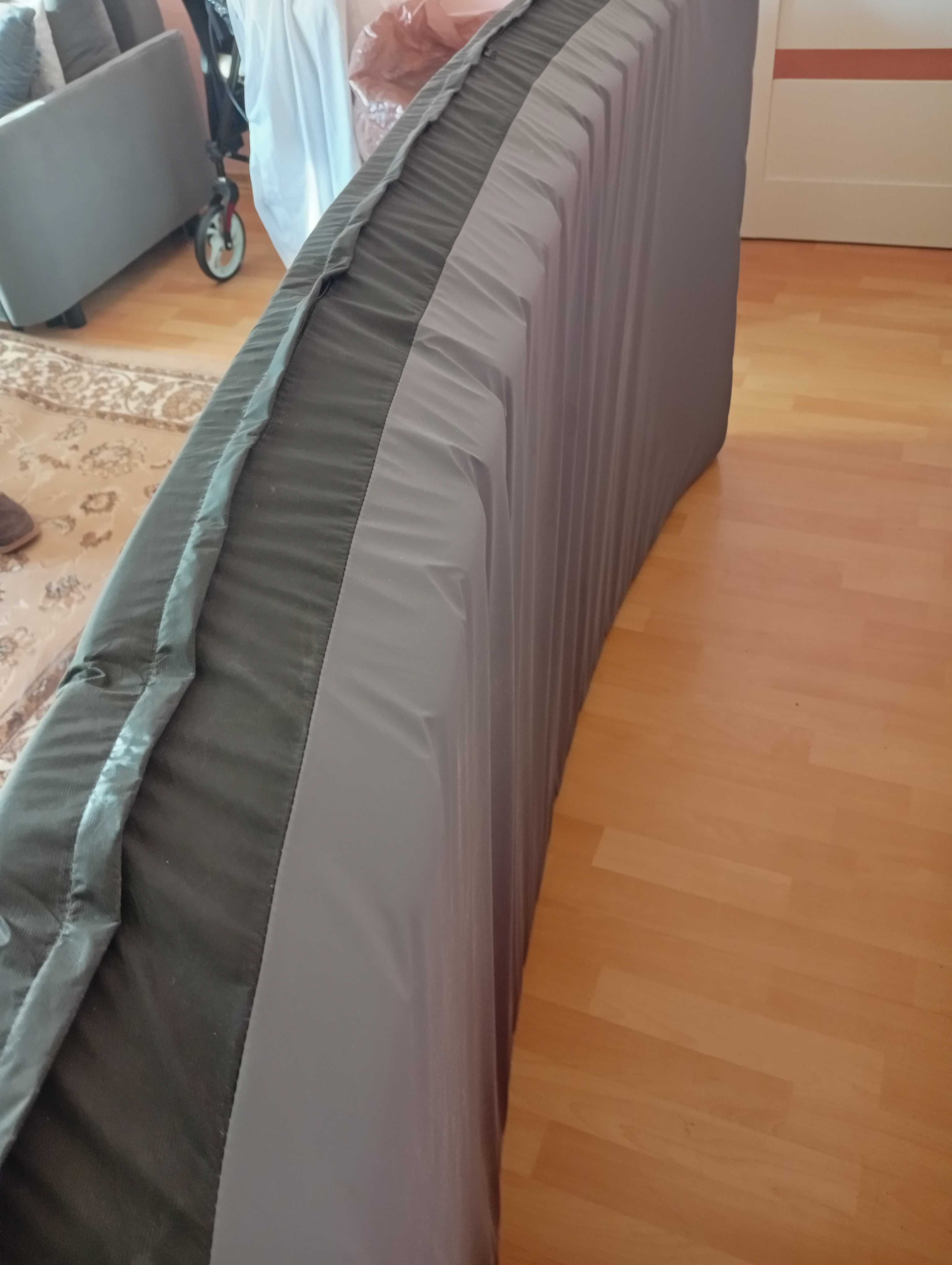 Sprzedam materac do łóżka dł.197cm. szerokość 88cm.