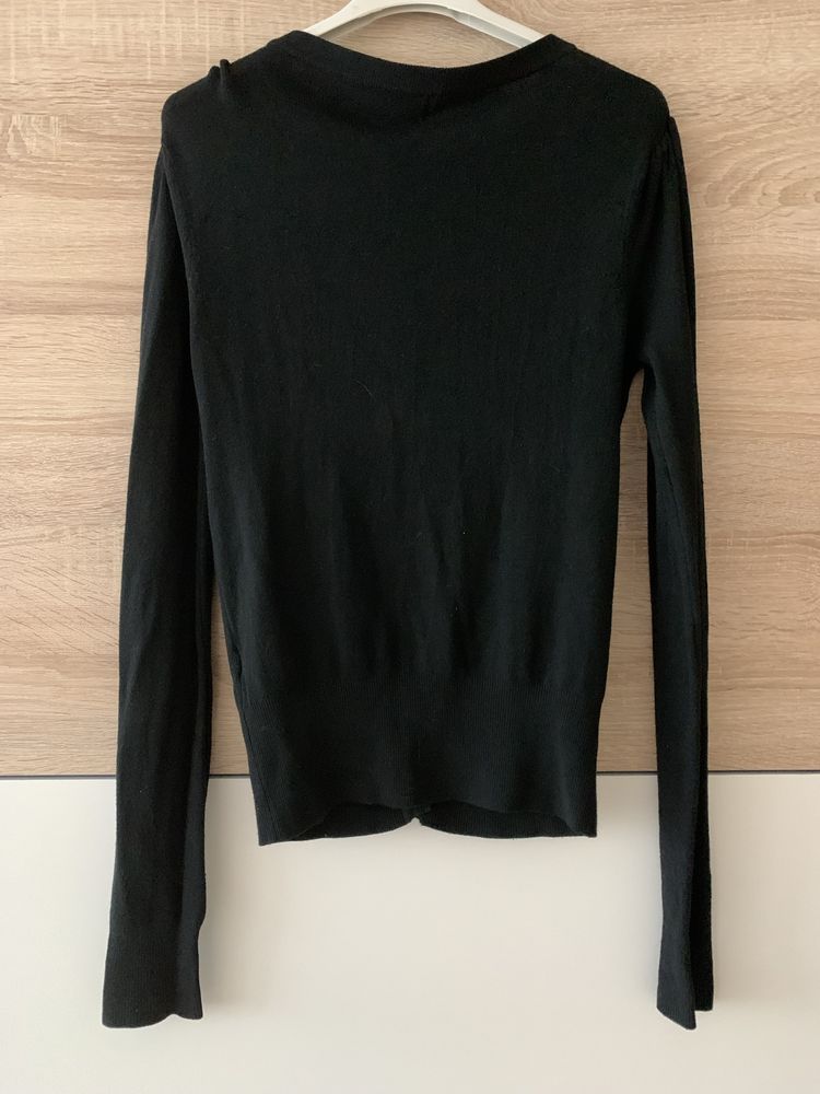 Czarny sweter rozpinany M
