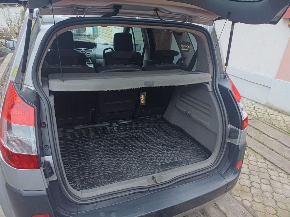 Продаю Renault Megane Scenic II, 2005 року, 1.6 бензин