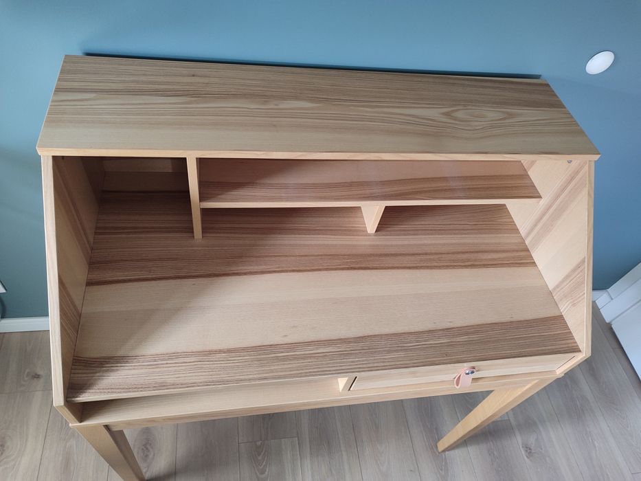 IKEA Fliggen - drewniane biurko / toaletka / sekretarzyk - jak NOWE