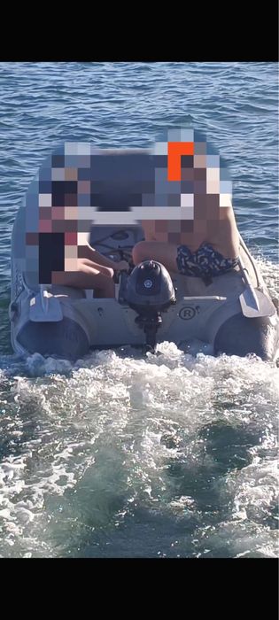 Bote | Reboque | Não necessita de carta de marinheiro