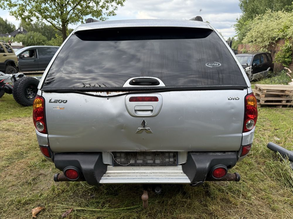 Mistubishi L200 2.5 DID 2009 na czesci