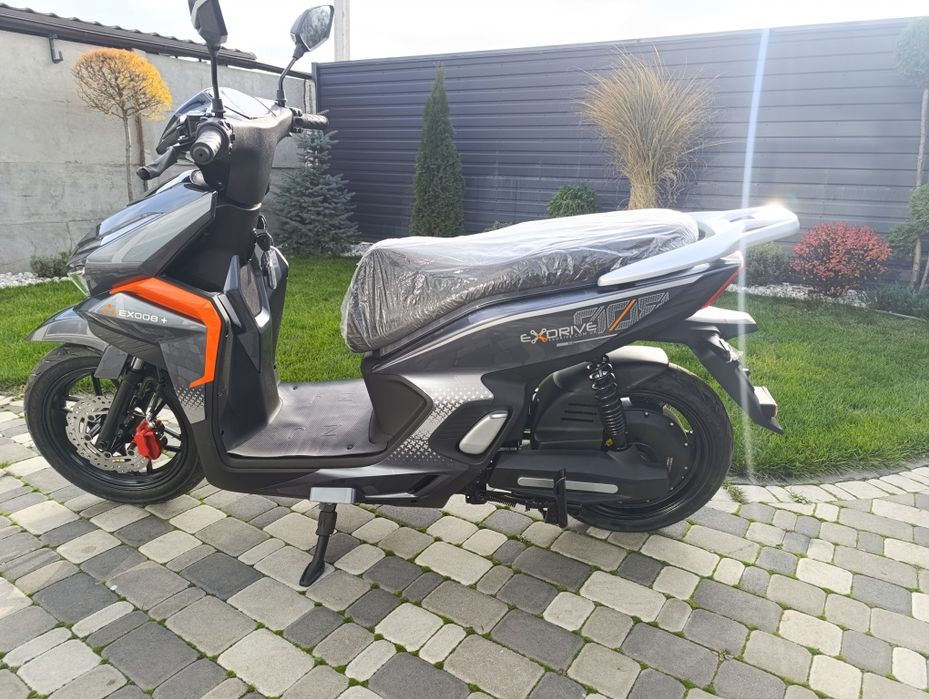 Електроскутер драйвер 2,5 кВт батареї графен 38 а 2025 рік