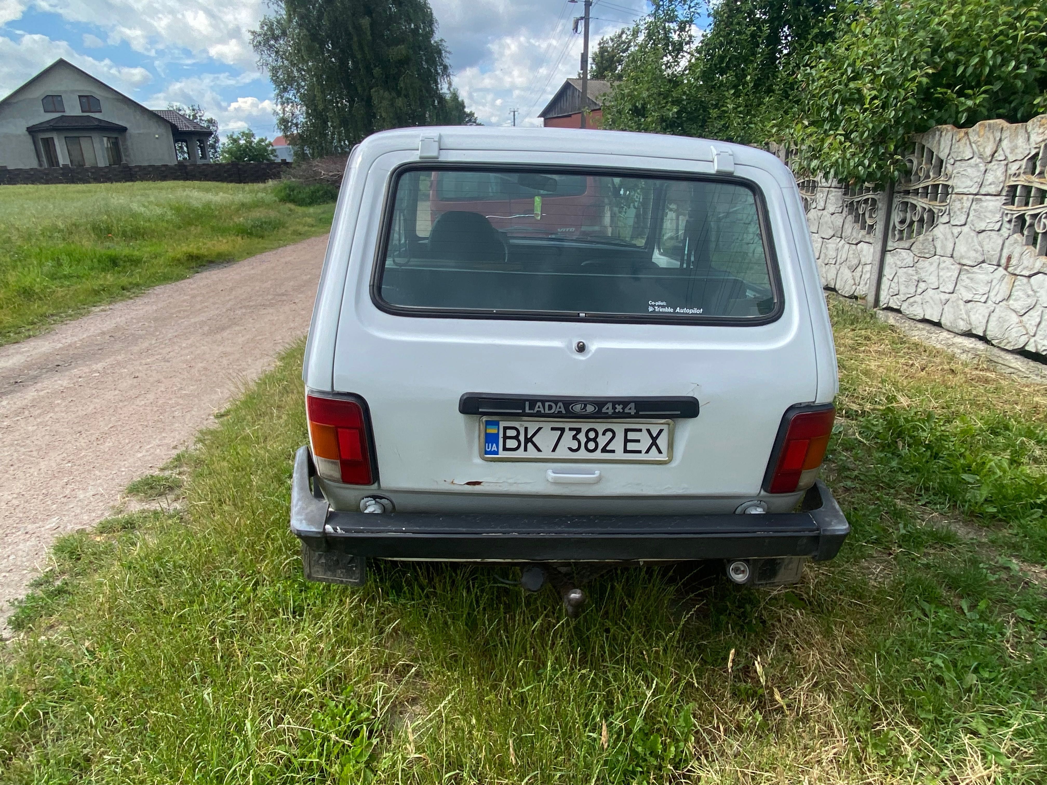 Продам ниву 2010 року