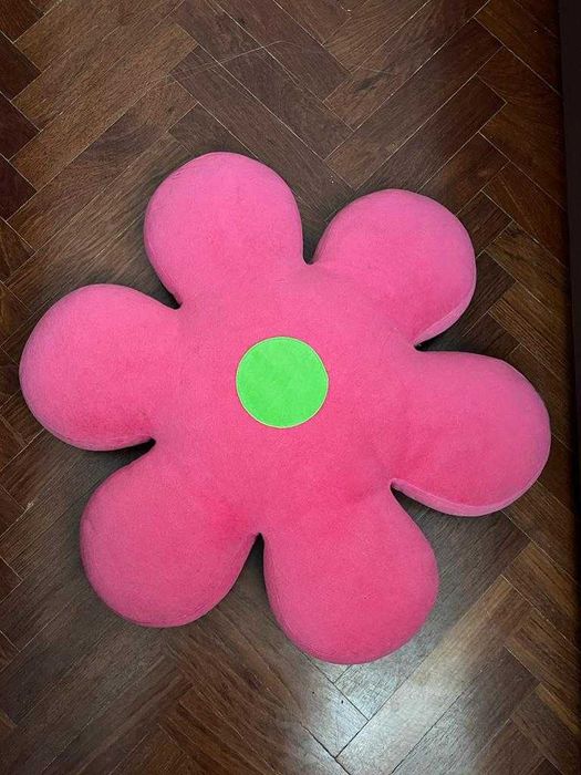 Almofada grande em Flor