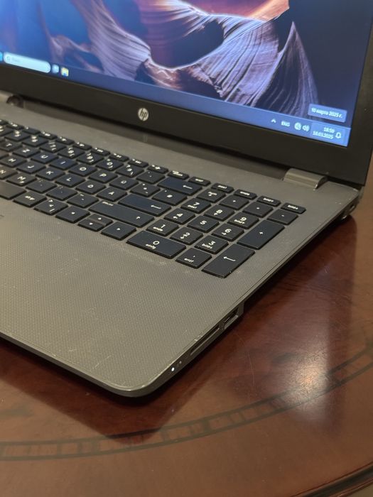 Ноутбук HP 250 G6 i5 7th SSD 128GB