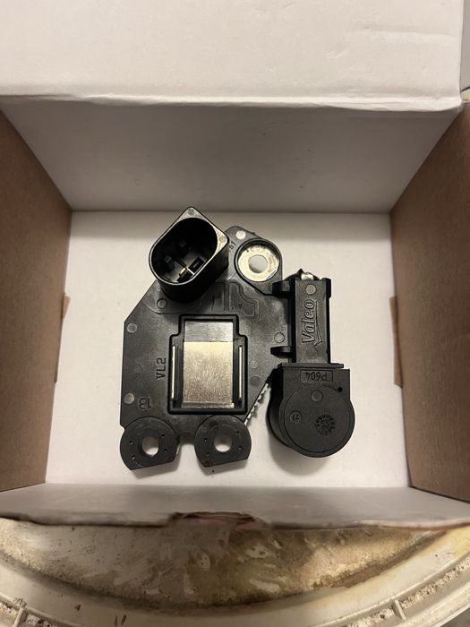 Regulador tensao VW 03G 903 016 A