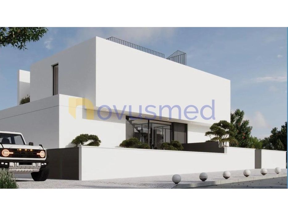 Moradia marina de Albufeira com 3 quartos e piscina, investimento i...