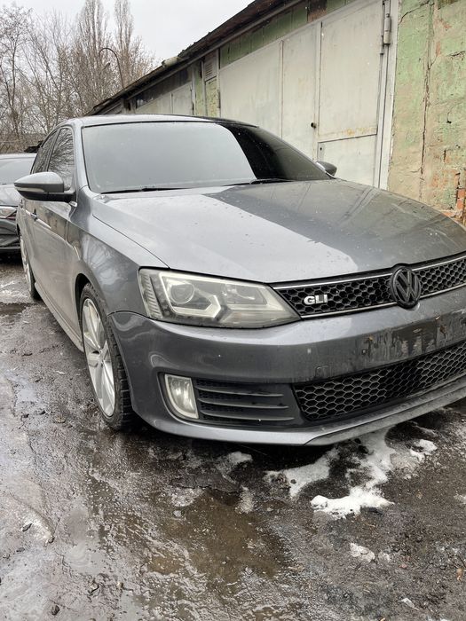 Разборка Jetta gla 2013 года 2.0 бензин