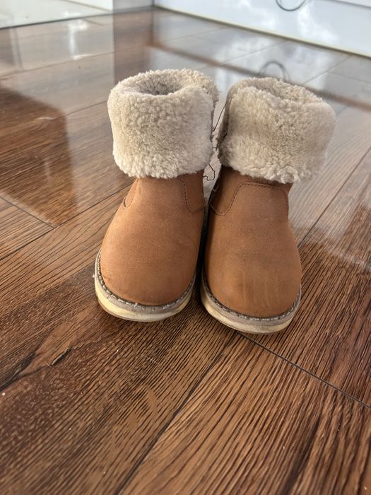 Buty zimowe Zara kozaki 22