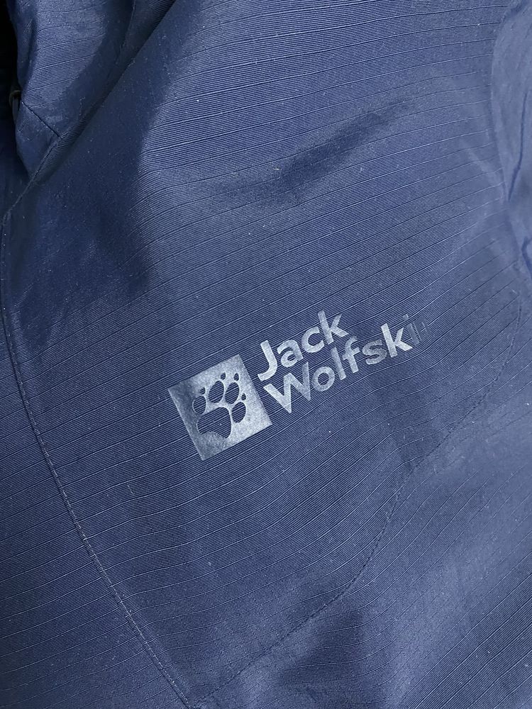 Технологічна куртка вітровка з місцем для підкладу Jack Wolfskin gore