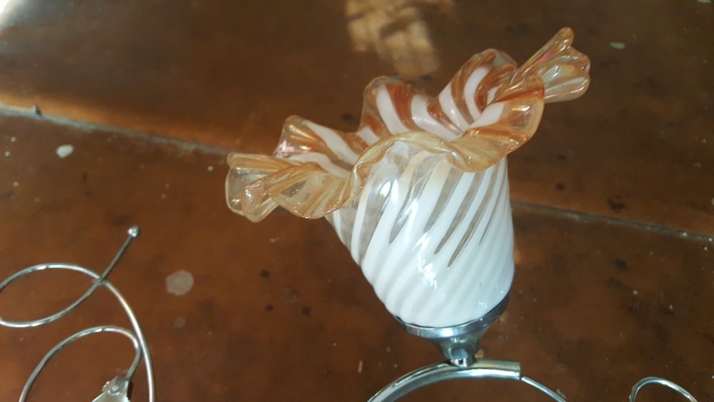 Люстра потолочная.