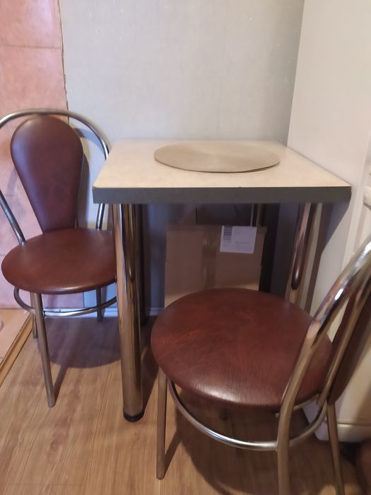 Okazja! Stolik kuchenny z krzesłami lub bez.