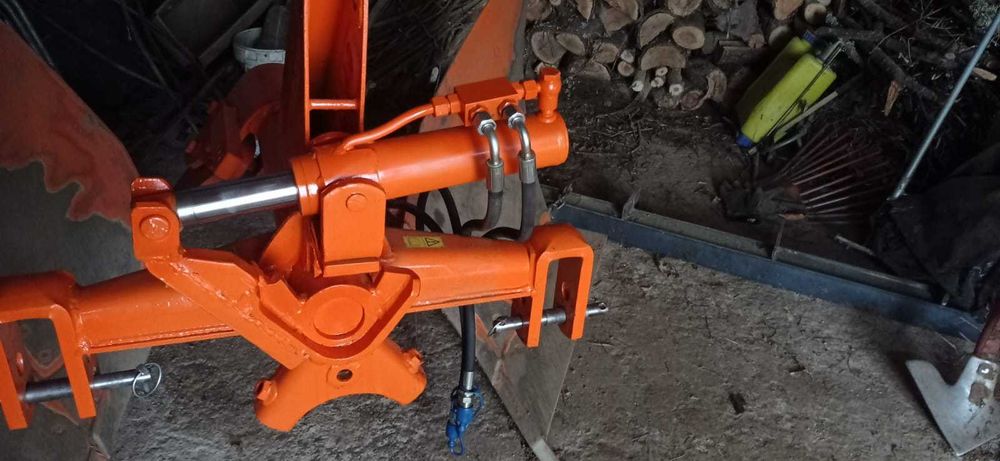 Vendo charrua idraulica 16 nova