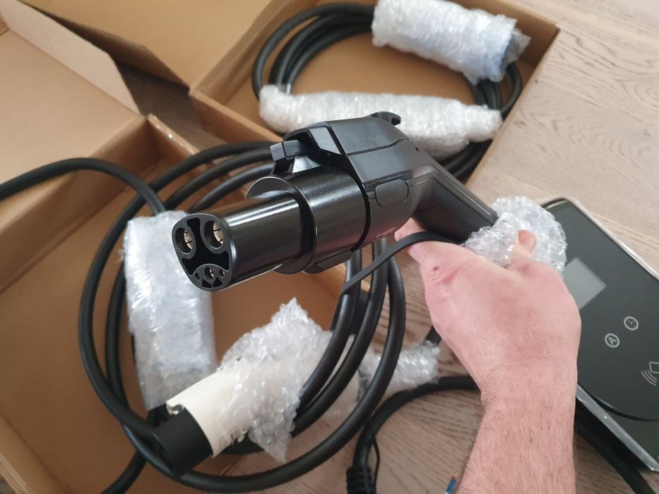 Зарядная станция зарядка для электромобиля Tesla J1772 50А 12кВт