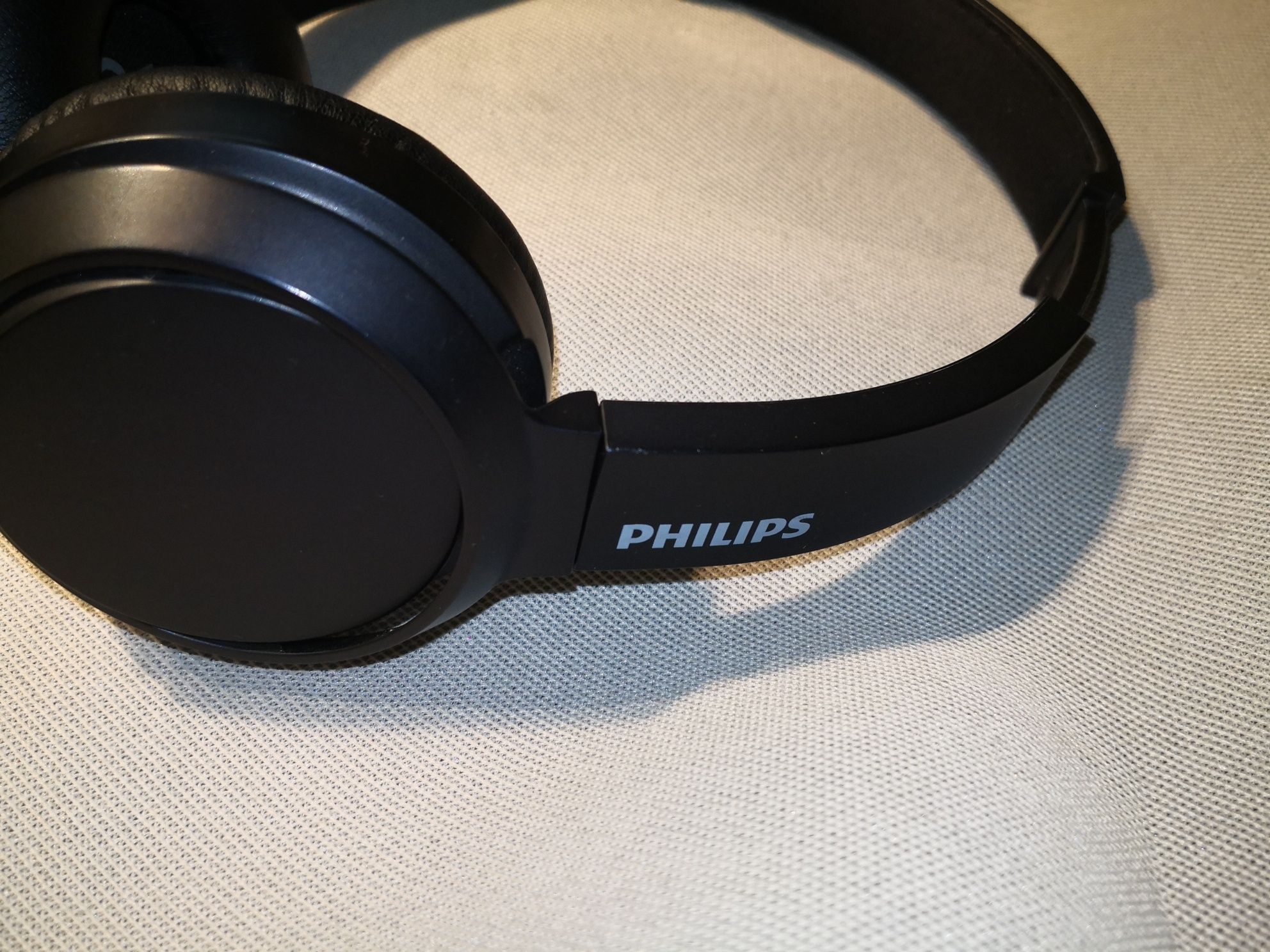 Słuchawki bezprzewodowe nauszne Philips TAH4205XT  Czytaj opis