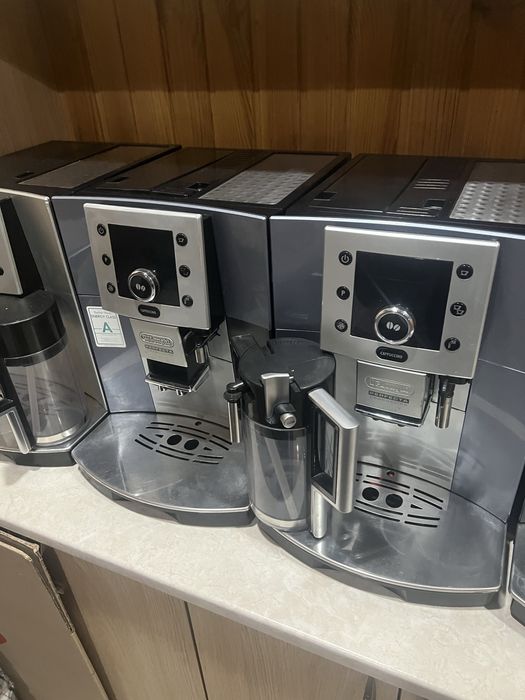 4 Кавомашини Delonghi Perfecta Cappuccino ESAM5500.M