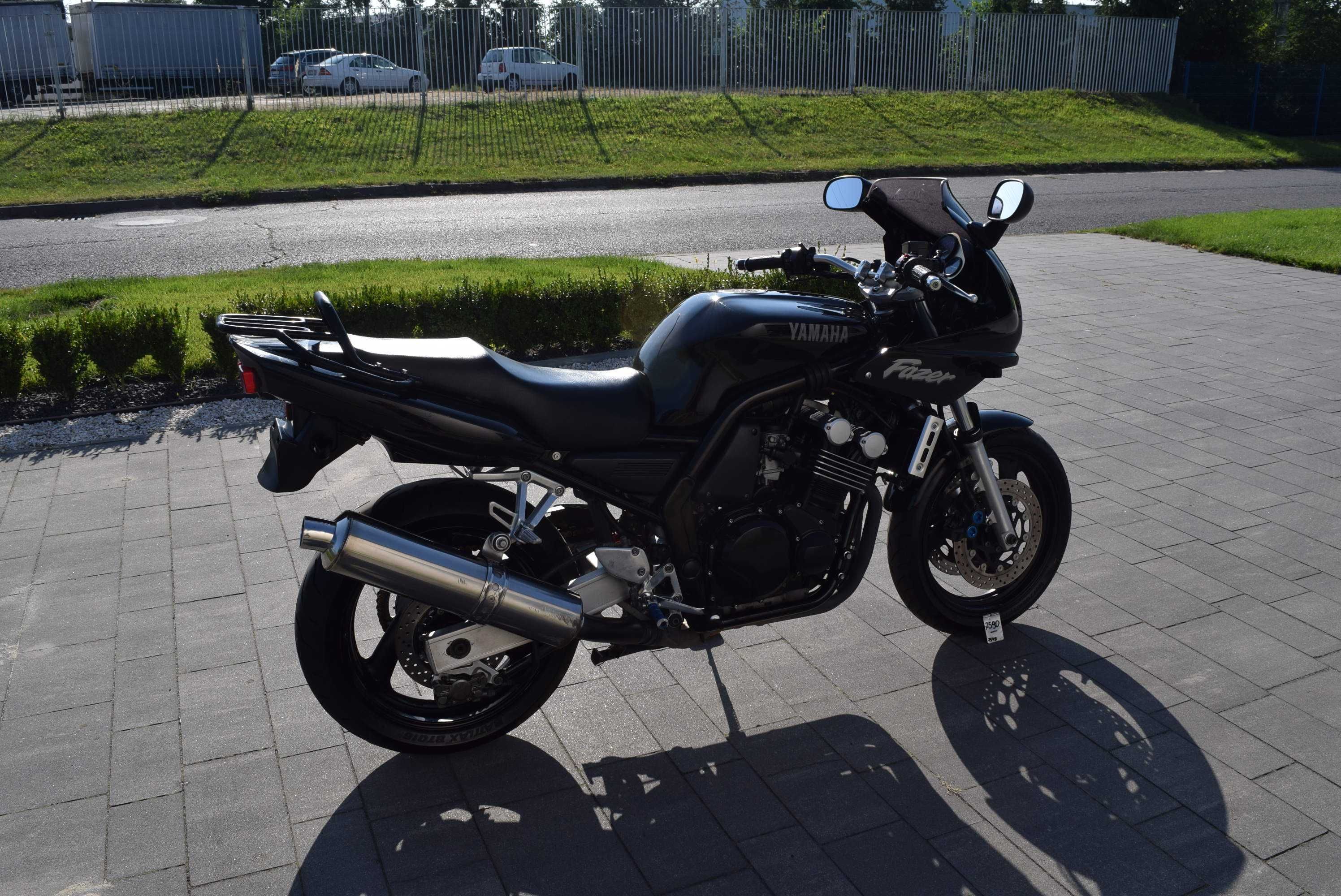 Yamaha FZS 600 Fazer oryginalny stan, bagażnik, masa dok. na km, z DE*