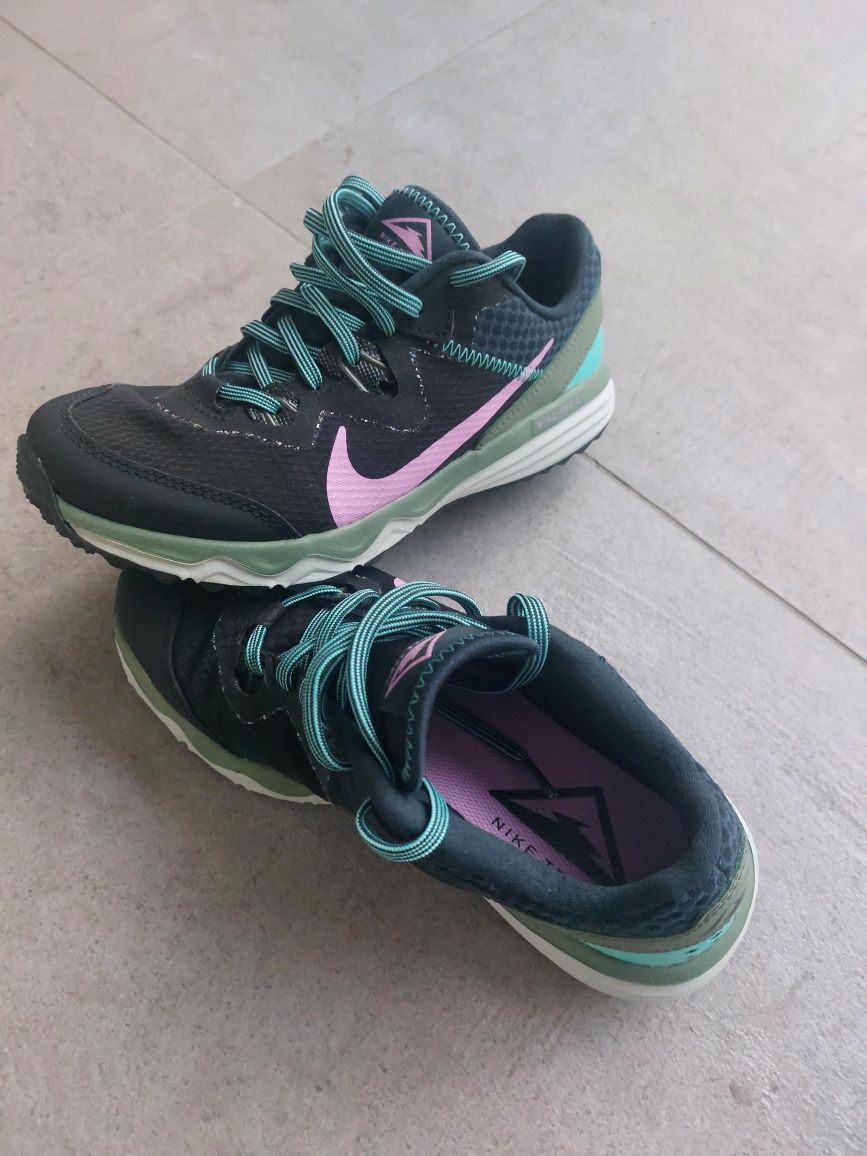 Sapatilhas NIKE TRAIL - T.37,5