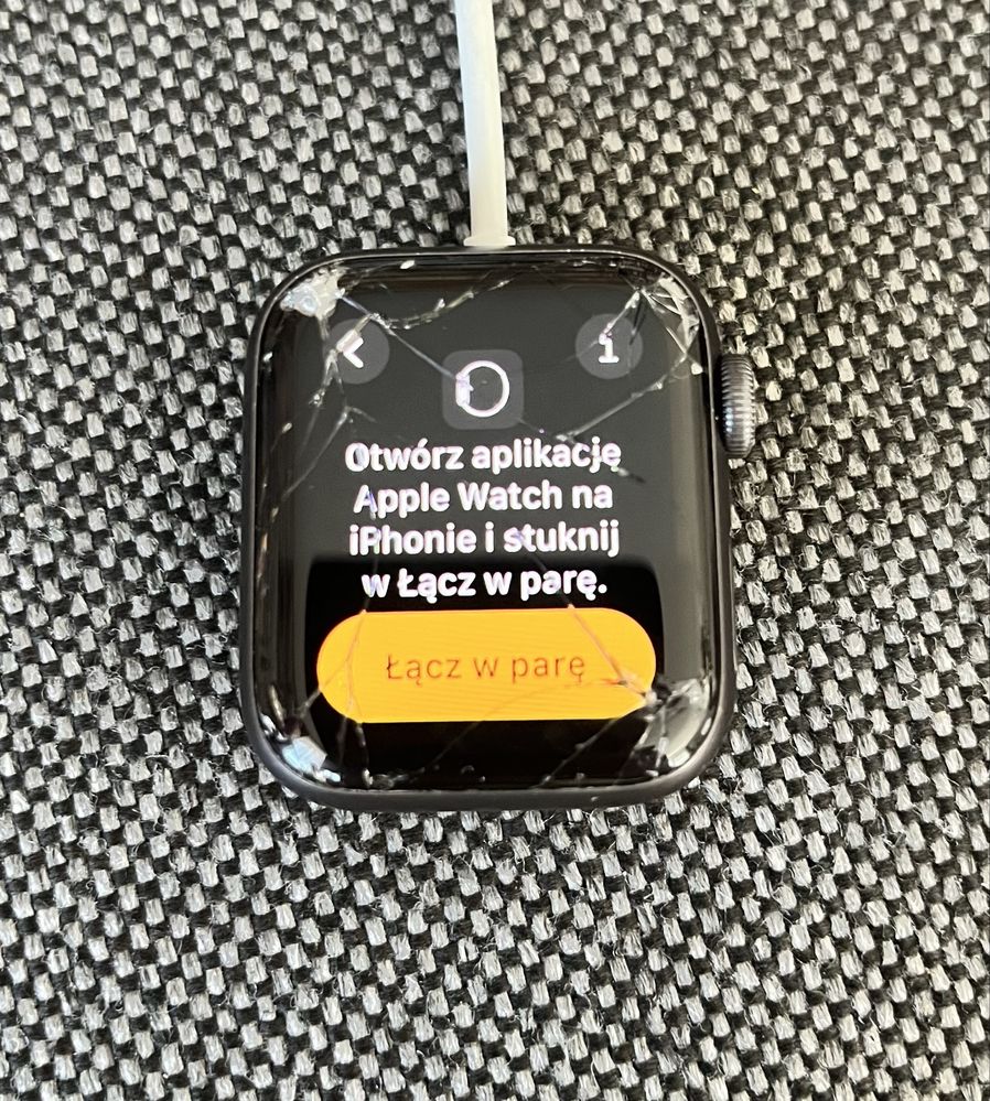 Apple Watch Nike SE 40 mm - zbita szybka, sprawny technicznie