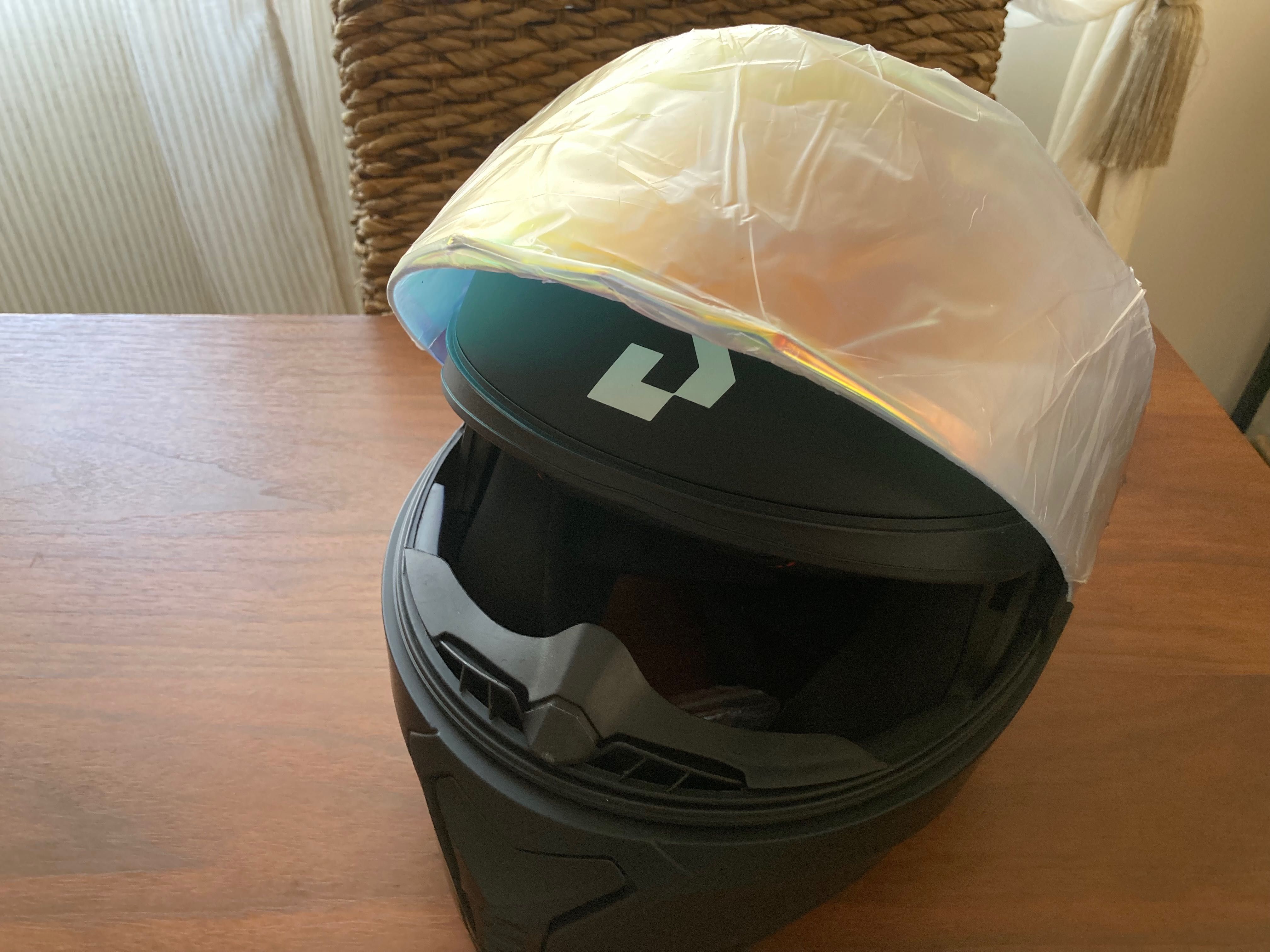 Capacete Mota a estrear