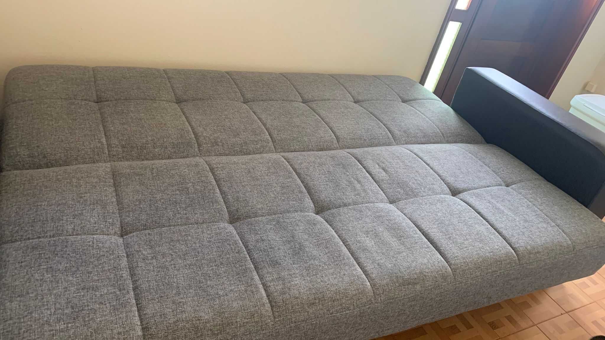 Sofá Cinza 3 lugares
