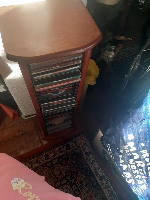 Porta  CD'S em madeira