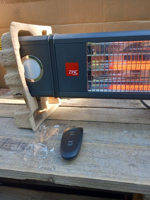 Ogrzewacz tarasowy ścienny 1,8 kW LED 1800W