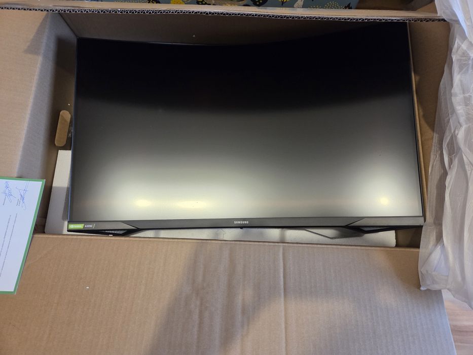Монітор 31.5" Samsung Odyssey G7 C32G75TQSI (LC32G75TQSIXCI) QLED