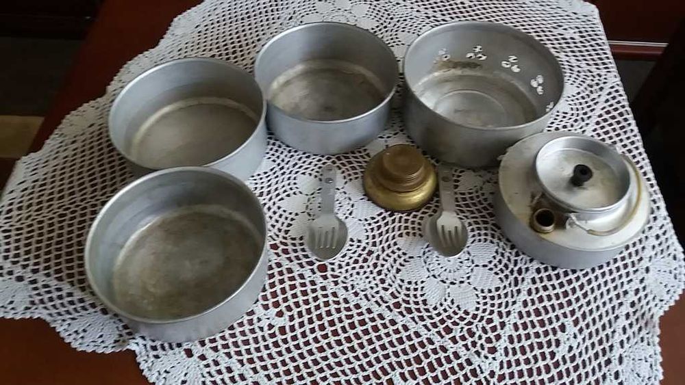 Zestaw garnków biwakowych+czajnik i kuchenka