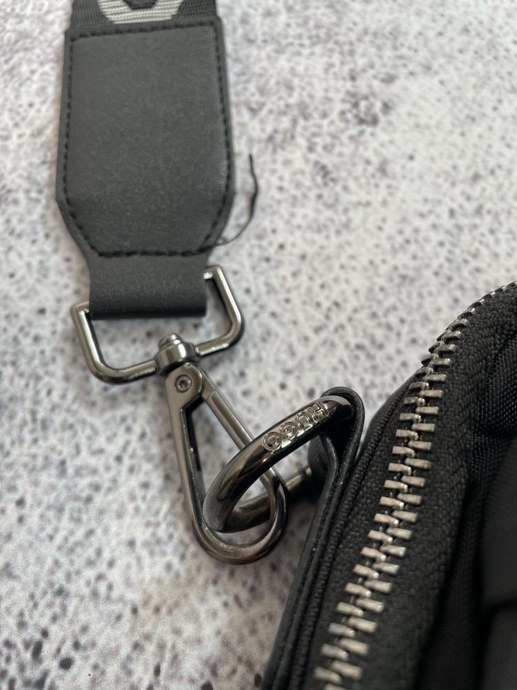 Месенджер hugo boss HUGO
