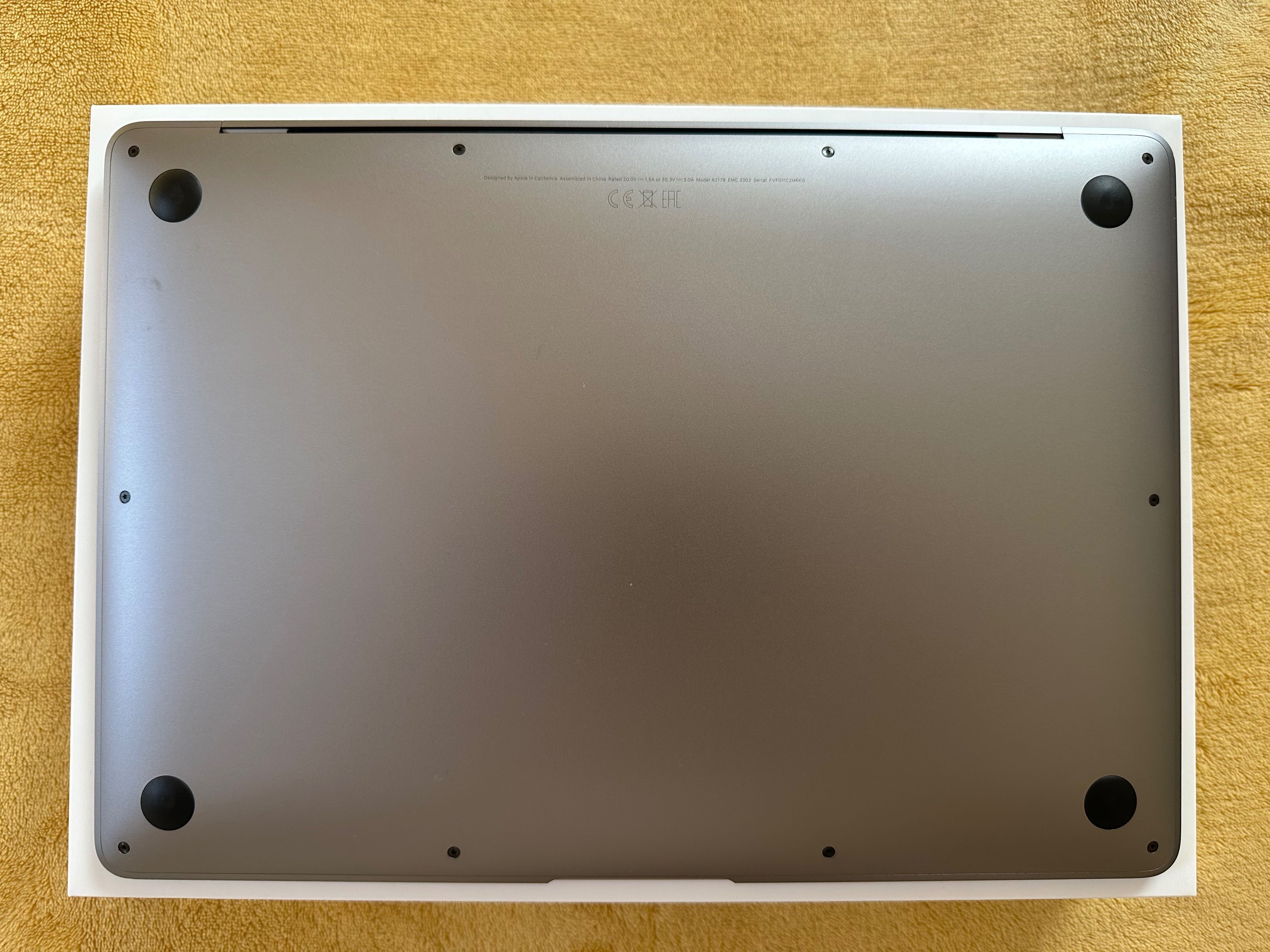 MacBook Air 2020 13'3 | 8 GB RAM | 512 GB SSD | Intel Core i5
