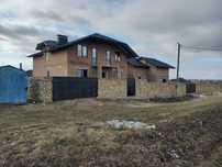 Продам будинок із хозблоком