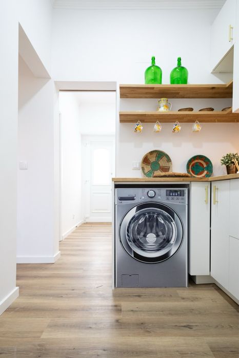 Arrenda-se T2 em Campolide totalmente remodelado