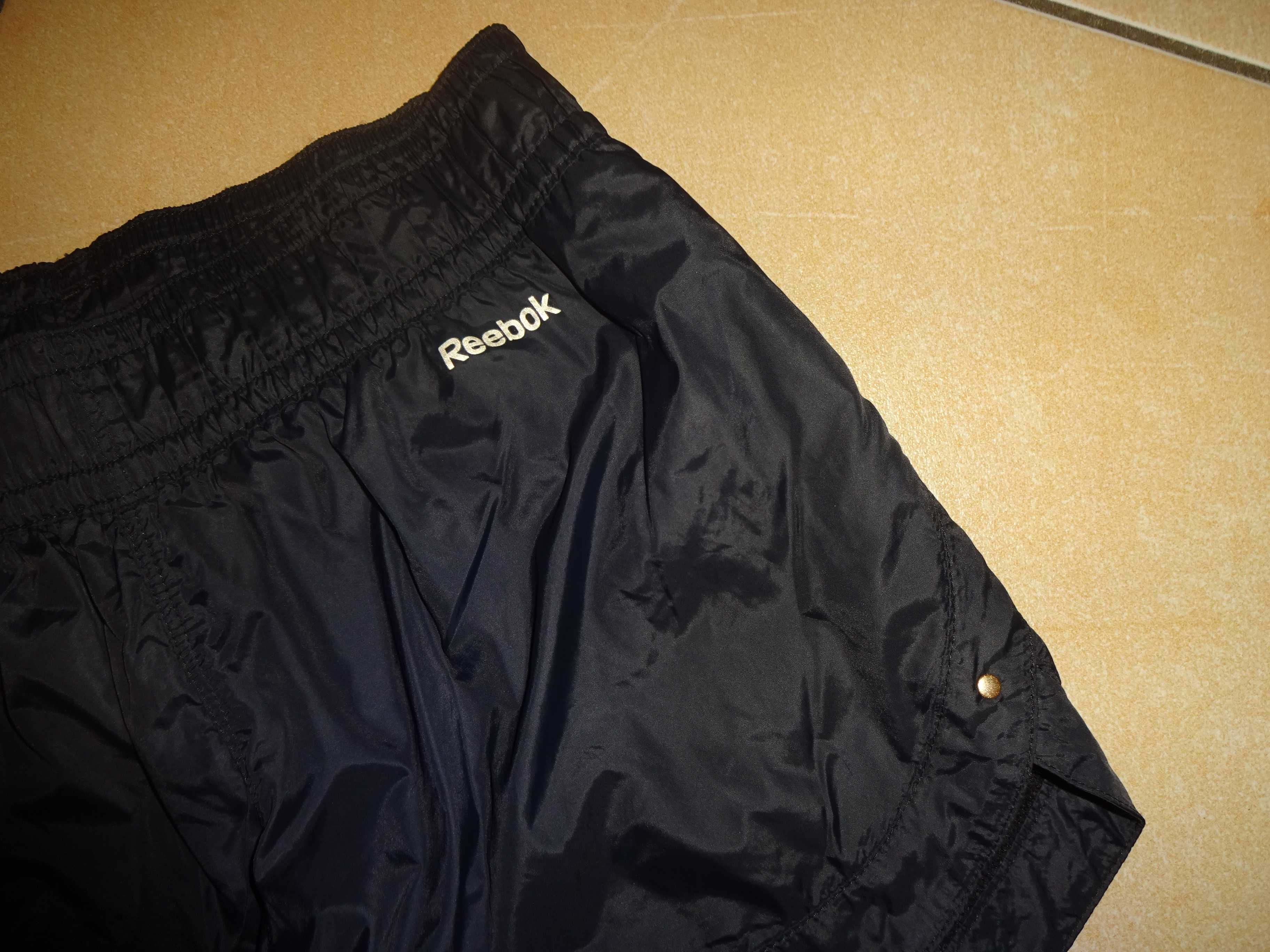 REEBOK modne ortalionowe szorty krótkie spodenki damskie XS