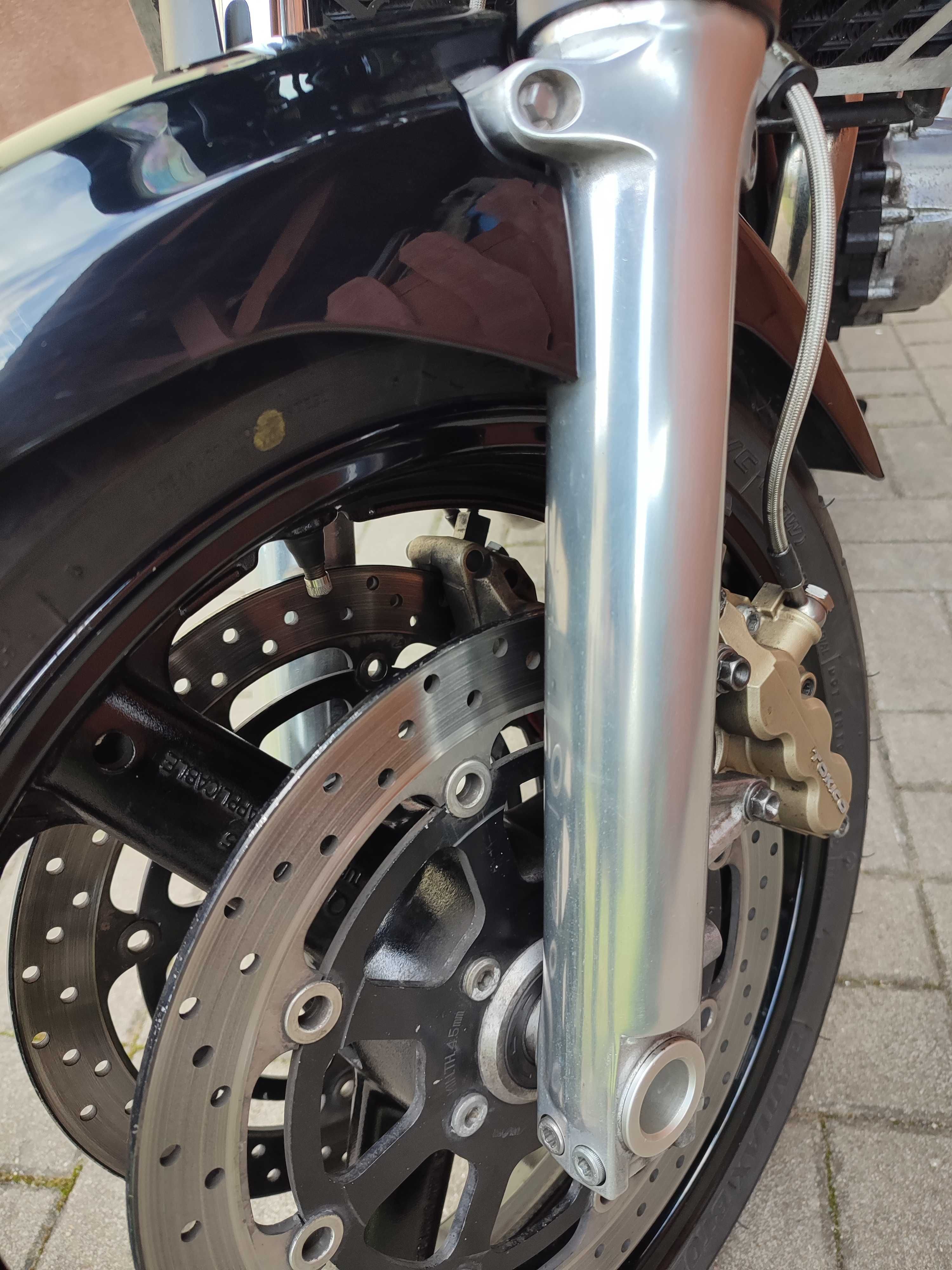 Suzuki gsx 1400 (2002r. 42 tyś. km.)