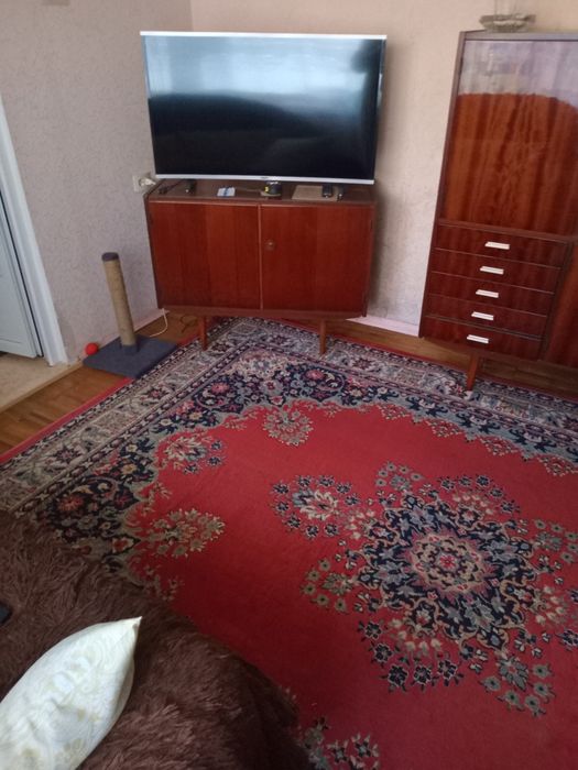 Стенка и тумба под телевизоро