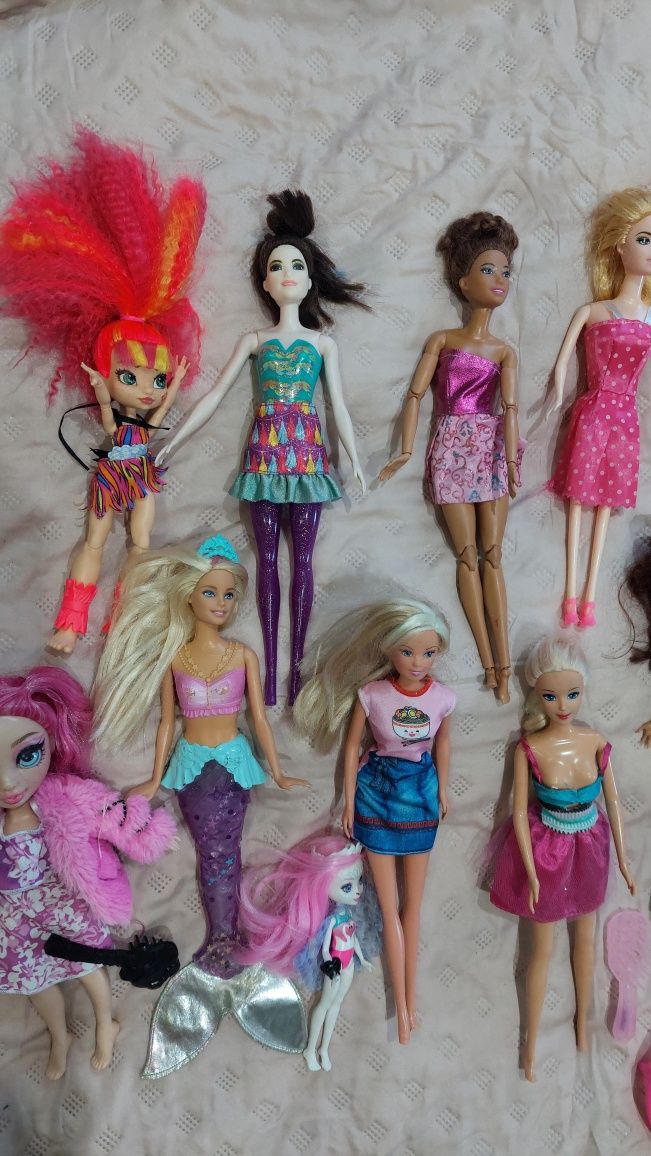 Zestaw lalek Barbie i Rainbow high