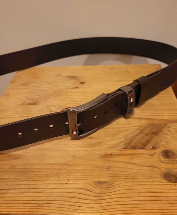 Brązowy męski skórzany pasek Tommy 130 cm