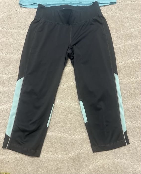 Nike костюм для фитнесу Топ майка лосины  s-m