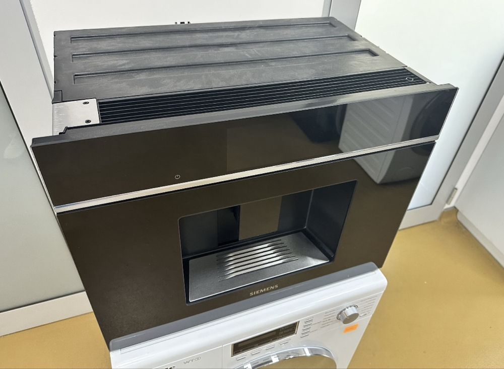 SIEMENS CT718L1B0 ekspres ciśnieniowy do zabudowy