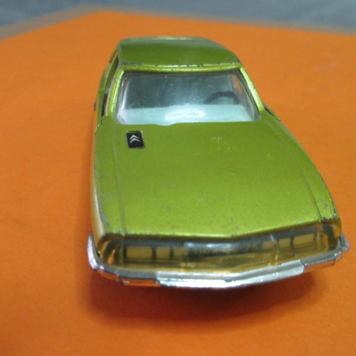 (68)-Citroen SM antigo da Corgi  toys Whizzwheels esc 1:43 c/novo