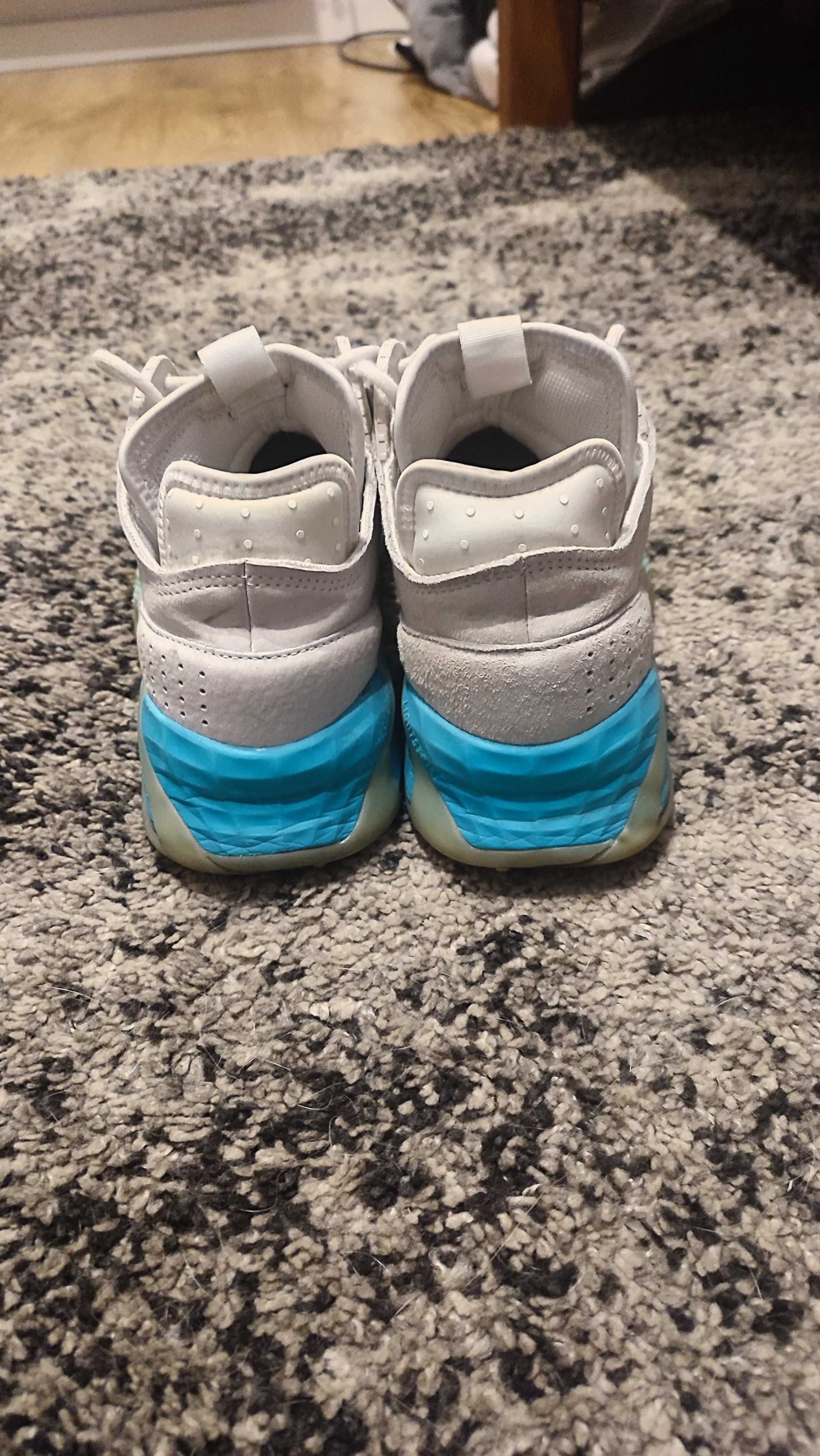 Adidas Lightstrike