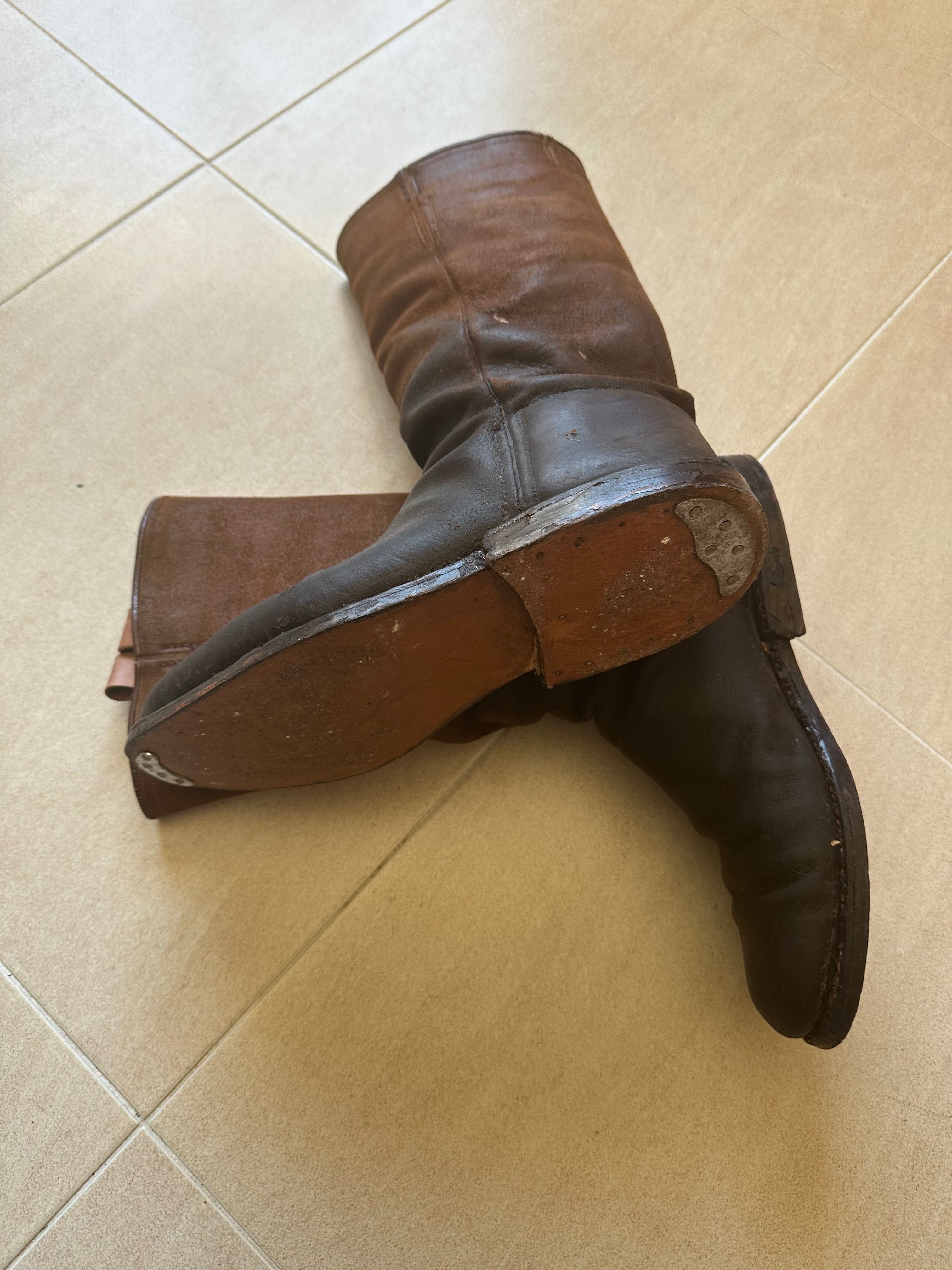 Botas em pele vitela 41