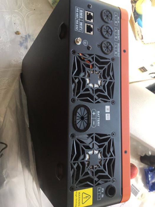 Без торгу. Добротний Якісний Гібридний інвертор 24v 3000w