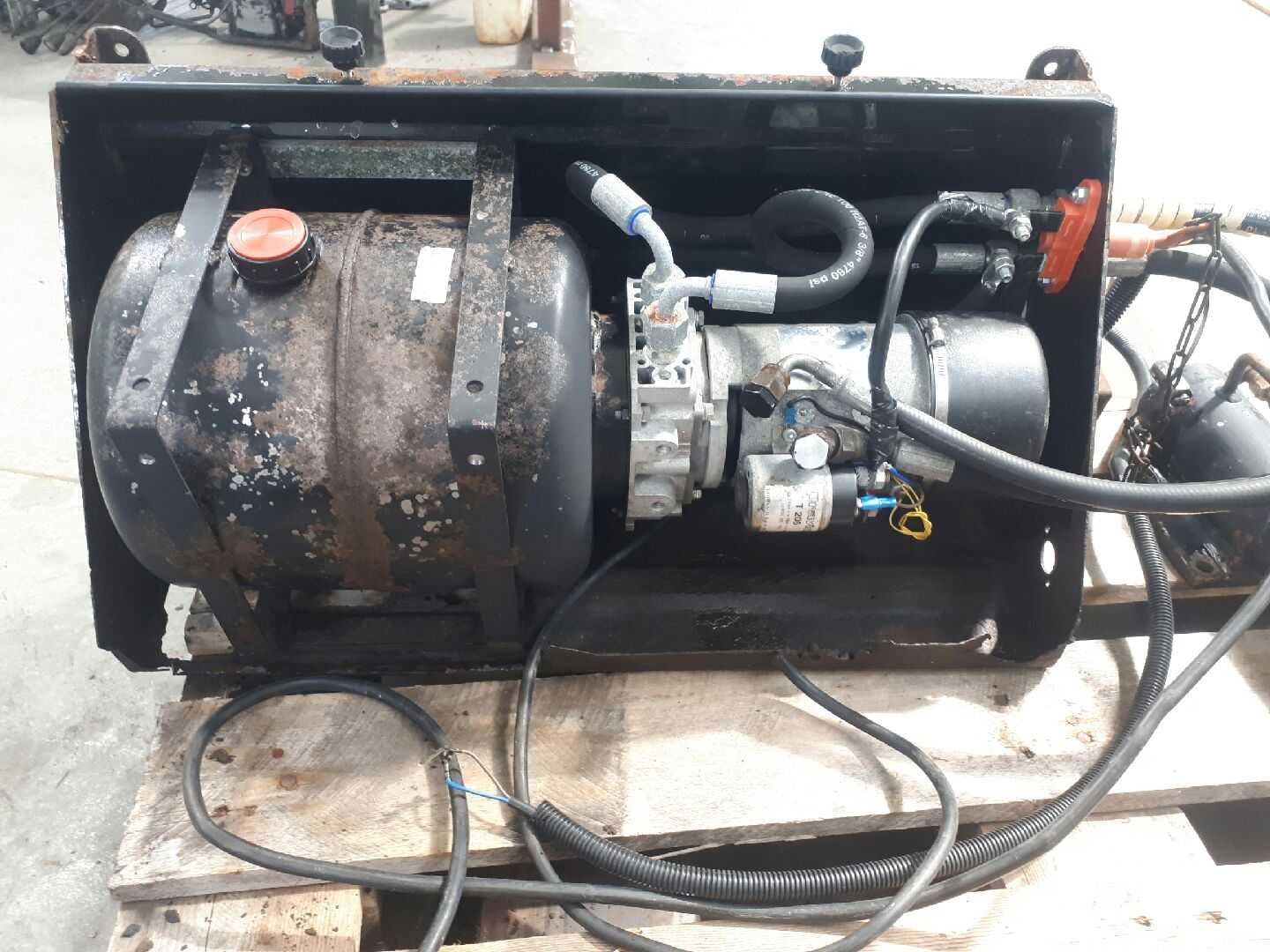 Hds palfinger 1300 na bus rozdzielacz pompa