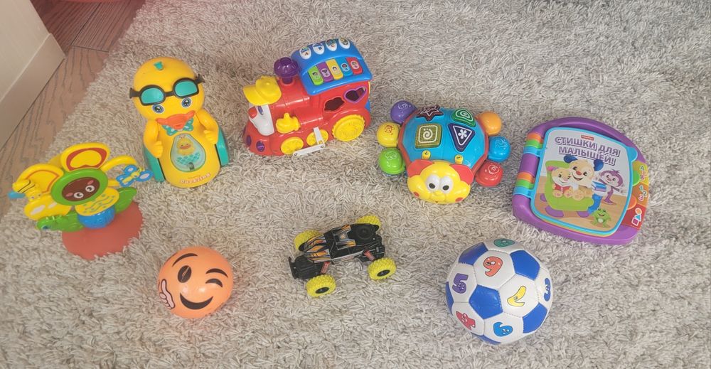 Продам дитячі якісні іграшки