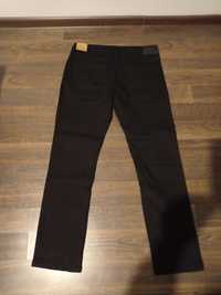 Nowe męskie spodnie jeansowe Regular rozmiar 33
