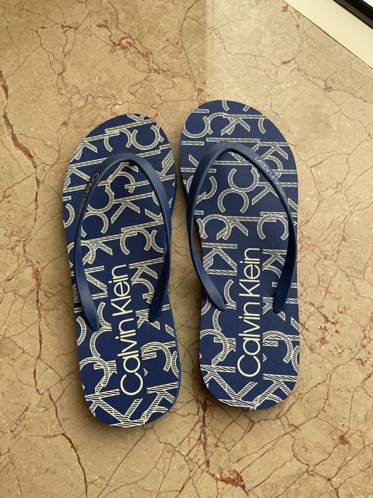 Calvin Klein вʼєтнамки шльопанці